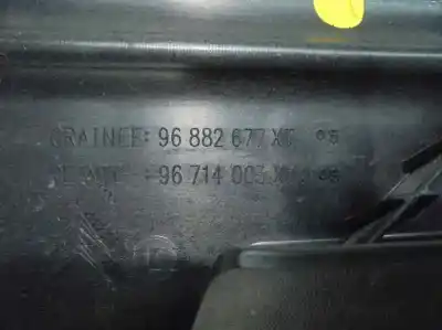 Автозапчастина б/у задне крило для citroen c4 lim. 1.2 12v e-thp посилання на oem iam 96882677xt  