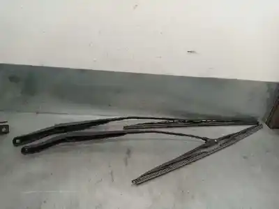 Pezzo di ricambio per auto di seconda mano braccio tergicristallo anteriore destro per renault master kasten 2.3 dci diesel cat riferimenti oem iam 288862244r