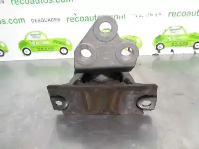Second-hand car spare part front engine support for opel corsa e (x15) 1.4 turbo (08 68) oem iam references 55700655  468646740