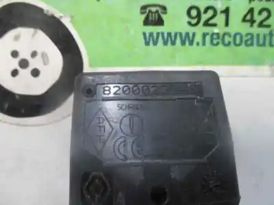 Peça sobressalente para automóvel em segunda mão sensor de pressão por renault clio iii * referências oem iam 8200023746  