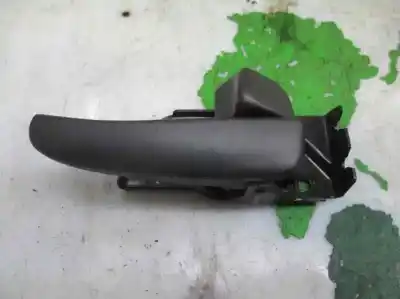 Peça sobressalente para automóvel em segunda mão puxador interior dianteiro direito por hyundai trajet (fo) 2.0 crdi gls referências oem iam 826203a000ax