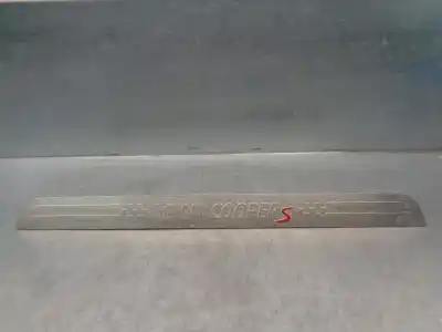 Peça sobressalente para automóvel em segunda mão moldagem por mini f60 countryman 16v referências oem iam 738935304