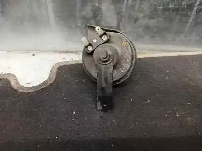 Pezzo di ricambio per auto di seconda mano corno per dodge nitro 2.8 crd 4wd riferimenti oem iam 5026208aa  