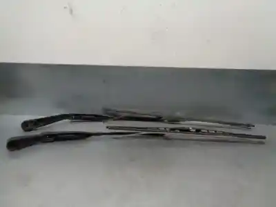 Second-hand car spare part front right windshield wiper arm for nissan primera berl./familiar (p10/w10) 2.0 16v cat oem iam references   