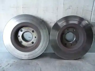 Second-hand car spare part front disc brake for dacia sandero 1.2 16v oem iam references 8200123117