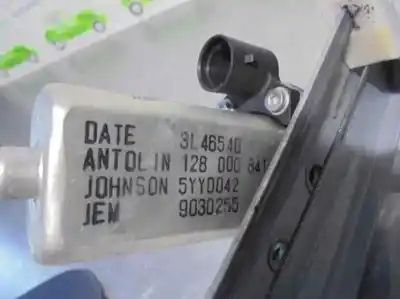 Pièce détachée automobile d'occasion léve glace avant gauche pour dacia sandero 1.2 16v références oem iam 82007338290  