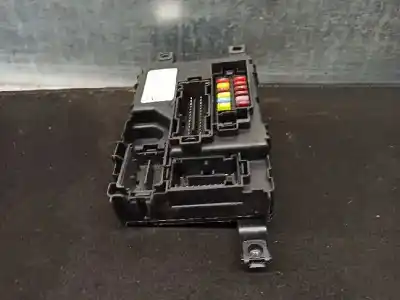 İkinci el araba yedek parçası röle/sigorta kutusu için opel corsa d 1.3 16v cdti oem iam referansları 13382214  28312474