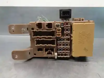 Peça sobressalente para automóvel em segunda mão caixa de fusíveis e relés por toyota corolla (_e12_) 2.0 d-4d (cde120_) referências oem iam 8264113040