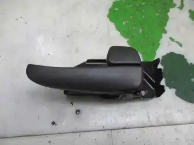 Peça sobressalente para automóvel em segunda mão puxador interior traseiro direito por hyundai trajet (fo) 2.0 crdi gls referências oem iam 