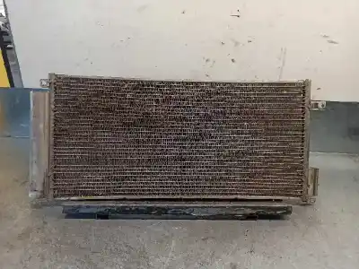 Peça sobressalente para automóvel em segunda mão CONDENSADOR / RADIADOR DE AR CONDICIONADO por FIAT BRAVO (198)  Referências OEM IAM 55700408  