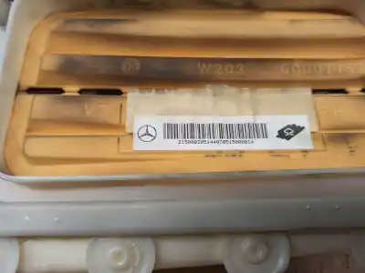 Second-hand car spare part right front door trim for mercedes-benz clase c (w203) berlina 2.2 cdi cat oem iam references a2037203271  
