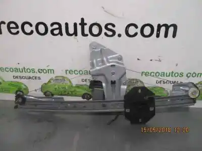 Second-hand car spare part passenger side right window regulator for dacia sandero 0.9 tce cat oem iam references 807209299r