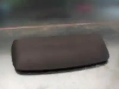 Pezzo di ricambio per auto di seconda mano luce freno centrale per citroen c-elysée exclusive riferimenti oem iam 9800282377  