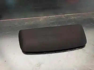 Pezzo di ricambio per auto di seconda mano luce freno centrale per citroen c-elysée exclusive riferimenti oem iam 9800282377  