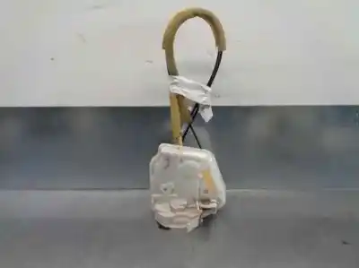 Second-hand car spare part front right door lock for mazda 2 (de_, dh_) 1.3 (de3fs) oem iam references dj0158310a