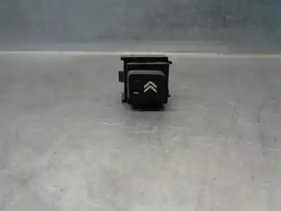 Peça sobressalente para automóvel em segunda mão trocar por citroen c4 cactus 1.2 thp 110 referências oem iam 9806130080