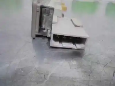 Автозапчастина б/у внутрішне світло для audi a8 (d2) 2.8 посилання на oem iam 4d0947304  