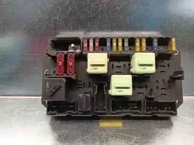 İkinci el araba yedek parçası RÖLE/SIGORTA KUTUSU için LAND ROVER RANGE ROVER (LM)  OEM IAM referansları 518776109  