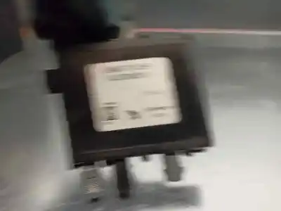 Second-hand car spare part antenna amplifier for land rover range rover (lm) 3.0 td6 oem iam references xuo000010  