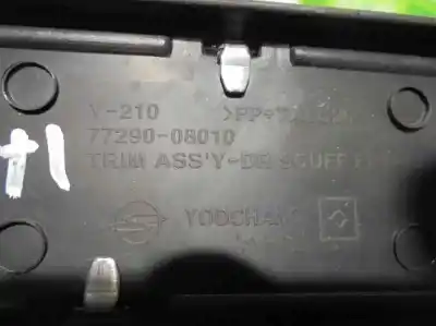 Автозапчастина б/у передні молдинги для ssangyong rexton 2.7 turbodiesel cat посилання на oem iam 7729008010  