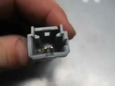 Second-hand car spare part switch for renault grand scénic ii (jm0/1_) 1.9 dci (jm0g, jm12, jm1g, jm2c) oem iam references 8200168239b  8200168239b