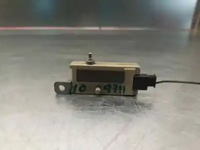 Автозапчастина б/у антенний підсилювач для land rover range rover (lm) 3.0 td6 посилання на oem iam xuo000040  