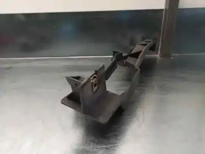 Second-hand car spare part right headlight support for land rover range rover (lm) 3.0 td6 oem iam references 7009236rh  