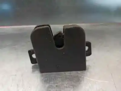 Автозапчастина б/у замок багажника / ворот для volkswagen caddy ka/kb (2k) 1.9 tdi посилання на oem iam 2k0827506e