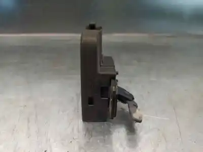 Автозапчасти б/у замок багажника/ворот за volkswagen caddy ka/kb (2k) 1.9 tdi ссылки oem iam 2k0827506e  