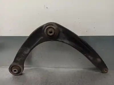 Peça sobressalente para automóvel em segunda mão braço de suspensão inferior esquerdo dianteiro por renault grand scénic iii (jz0/1_) 1.5 dci referências oem iam 823215  