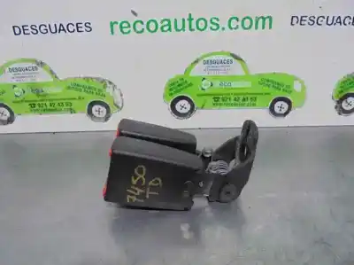 Pezzo di ricambio per auto di seconda mano gancio cintura posteriore destro per ford focus sportbreak (cap) 1.6 tdci cat riferimenti oem iam 4m51a613k21aa