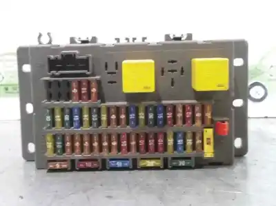 Peça sobressalente para automóvel em segunda mão caixa de fusíveis e relés por mg serie 75 (rj) 1.8 cat referências oem iam yqe103133