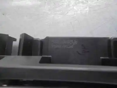 Peça sobressalente para automóvel em segunda mão puxador interior traseiro direito por citroen c3 iii (sx) 1.2 thp 110 referências oem iam 98012885vv  