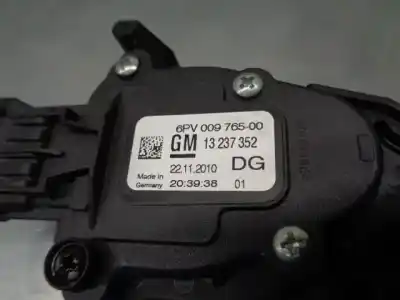 Second-hand car spare part accelerator pedal for opel insignia a sedán (g09) 2.0 cdti (69) oem iam references 13237352  6pv00976500