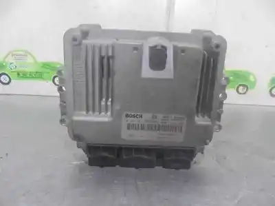 Pièce détachée automobile d'occasion CALCULATEUR MOTEUR ECU pour RENAULT SCENIC II  Références OEM IAM 8200310863  0281011549