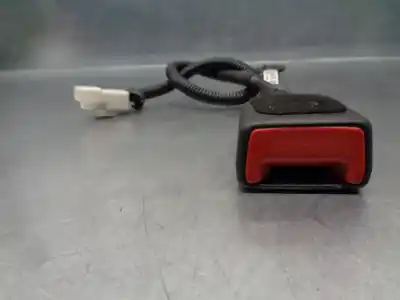 Автозапчасти б/у крюк для пояса за kia xceed 1.4 tgdi cat ссылки oem iam 88830j1700  2 pin