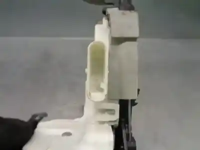 Автозапчастина б/у замок заднього правого дверя для audi a1 (8xk) adrenalin посилання на oem iam 8x0839016e  