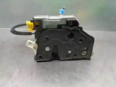 Автозапчастина б/у замок дверей заднього лівого для audi a1 (8xk) adrenalin посилання на oem iam 8x0839015e  