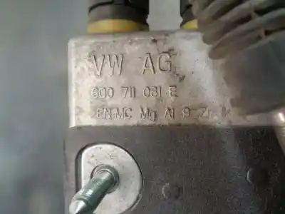 Автозапчасти б/у рычаг переключения передач за audi a1 (8xk) adrenalin ссылки oem iam 8q0711049  8q0711061e