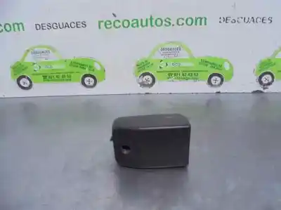 Автозапчасти б/у крюк для ремня задний центральный за renault scenic (ja..) 1.9 dci authentique ссылки oem iam 1225111