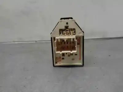 Pezzo di ricambio per auto di seconda mano controllo specchio per kia cee´d 1.6 crdi cat riferimenti oem iam 457480  