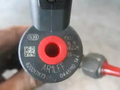 Peça sobressalente para automóvel em segunda mão injetor por bmw serie 3 compact (e46) 1.8 16v referências oem iam 8200171173  8200171173