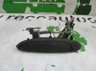 Peça sobressalente para automóvel em segunda mão puxador exterior traseiro esquerdo por dacia logan 1.4 cat referências oem iam 6001549493