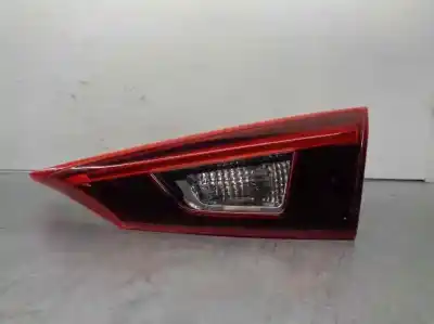 Автозапчасти б/у правый задний фонарь за mazda 3 (bm, bn) 2.0 ссылки oem iam bkb2513f0