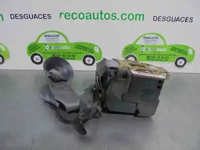 Автозапчастина б/у ЗАДНІЙ ЛІВИЙ РЕМІН БЕЗПЕКИ для RENAULT CLIO II FASE I (B/CBO)  Посилання на OEM IAM 7700425749B  