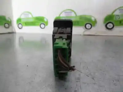 Second-hand car spare part headlights switch for dacia logan 1.4 cat oem iam references   