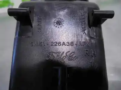 Peça sobressalente para automóvel em segunda mão botão / interruptor elevador vidro dianteiro direito por ford focus lim. (cb4) 1.6 tdci cat referências oem iam 3m51226a36afw  