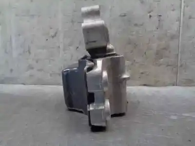 Автозапчасти б/у левая опора двигателя за volkswagen passat b6 variant (3c5) 2.0 tdi ссылки oem iam 3c0199555aa  