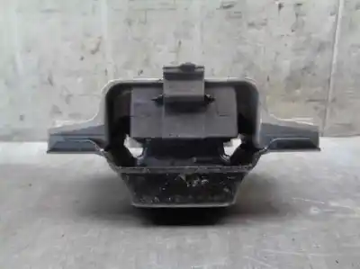 Автозапчасти б/у левая опора двигателя за volkswagen passat b6 variant (3c5) 2.0 tdi ссылки oem iam 3c0199555aa  