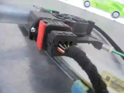 Pezzo di ricambio per auto di seconda mano alzacristalli anteriore destro per opel corsa e (x15) 1.3 cdti (08 68) riferimenti oem iam 541613212  